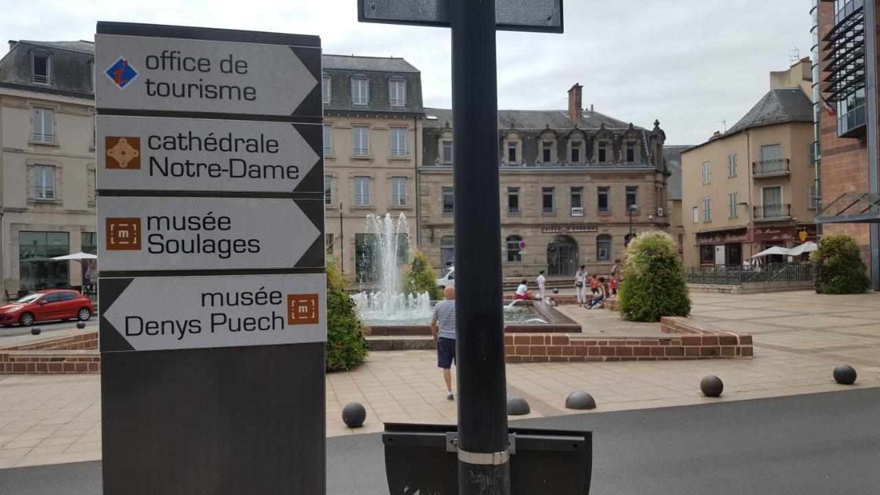 La Maison Bleue, Un Emplacement De Choix A Rodez Zewnętrze zdjęcie